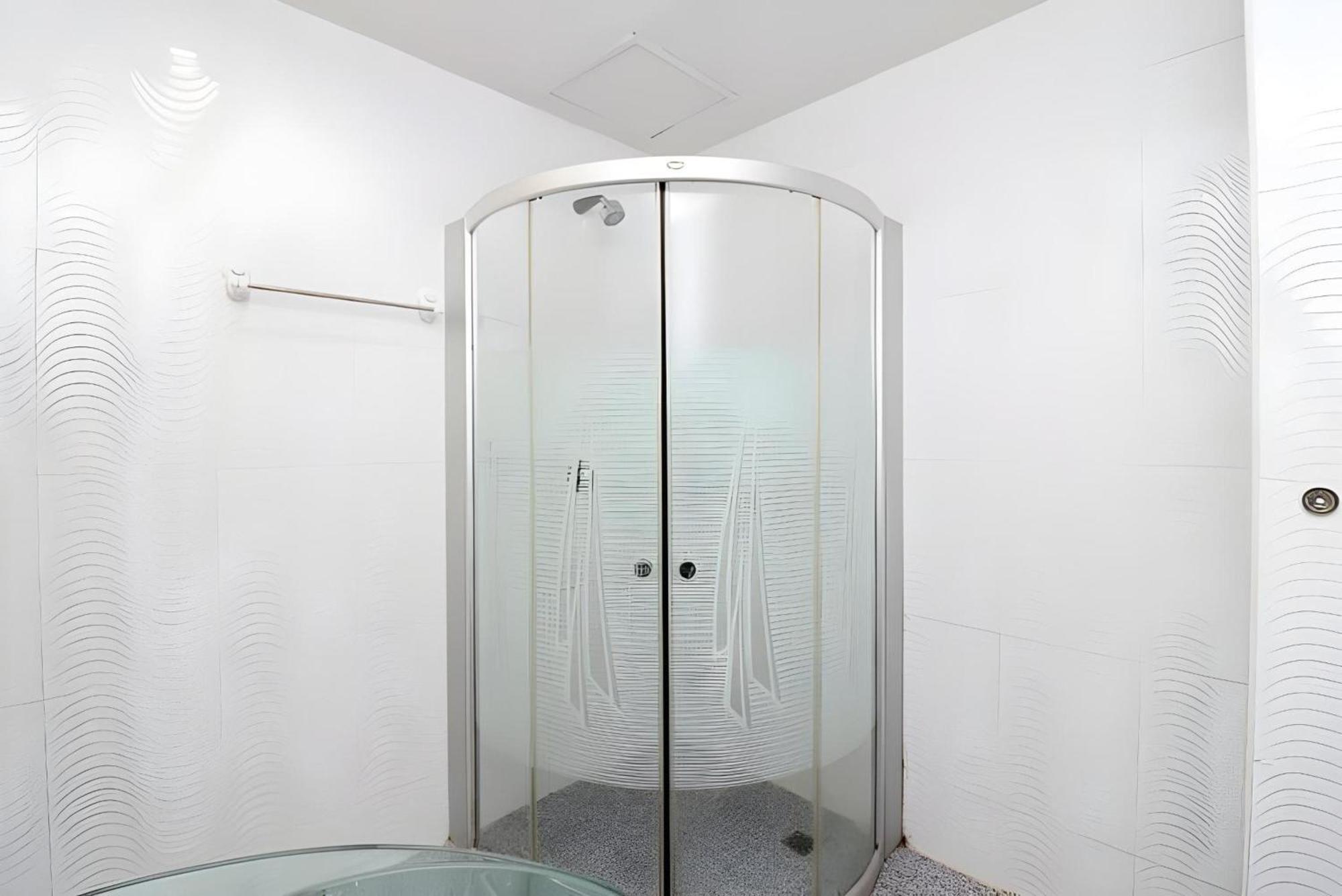 Diamond Residence Silom Бангкок Экстерьер фото