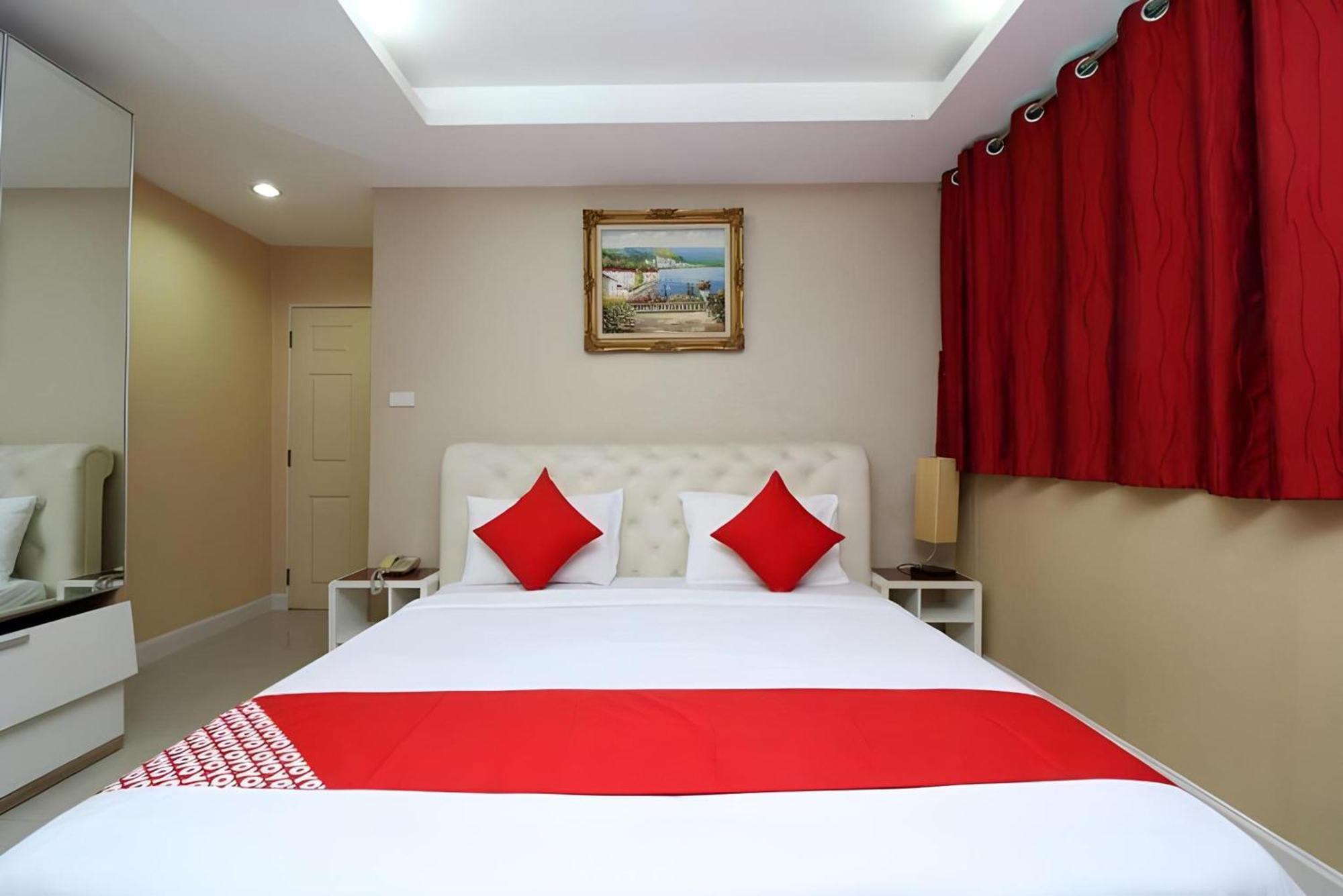 Diamond Residence Silom Бангкок Экстерьер фото