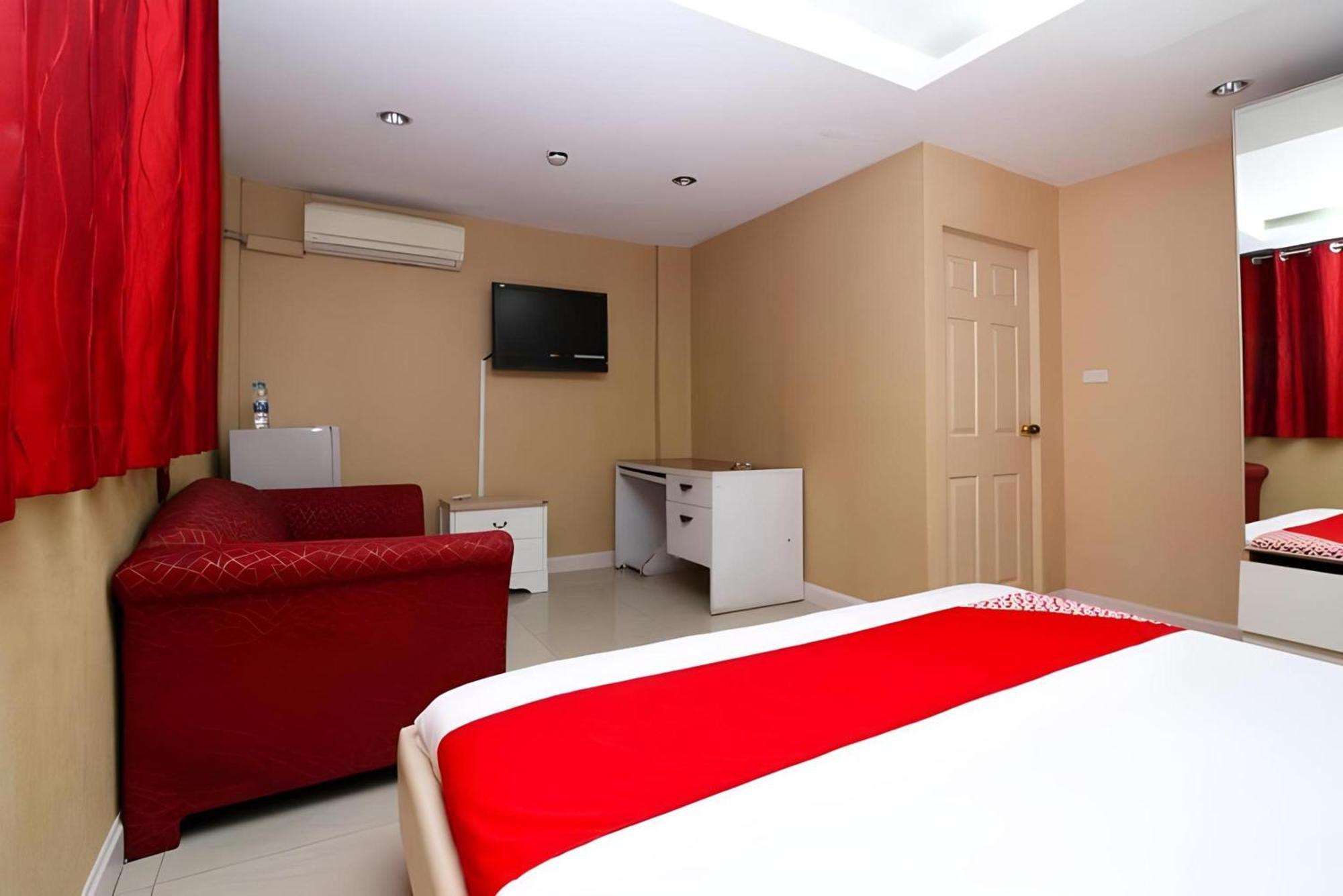 Diamond Residence Silom Бангкок Экстерьер фото