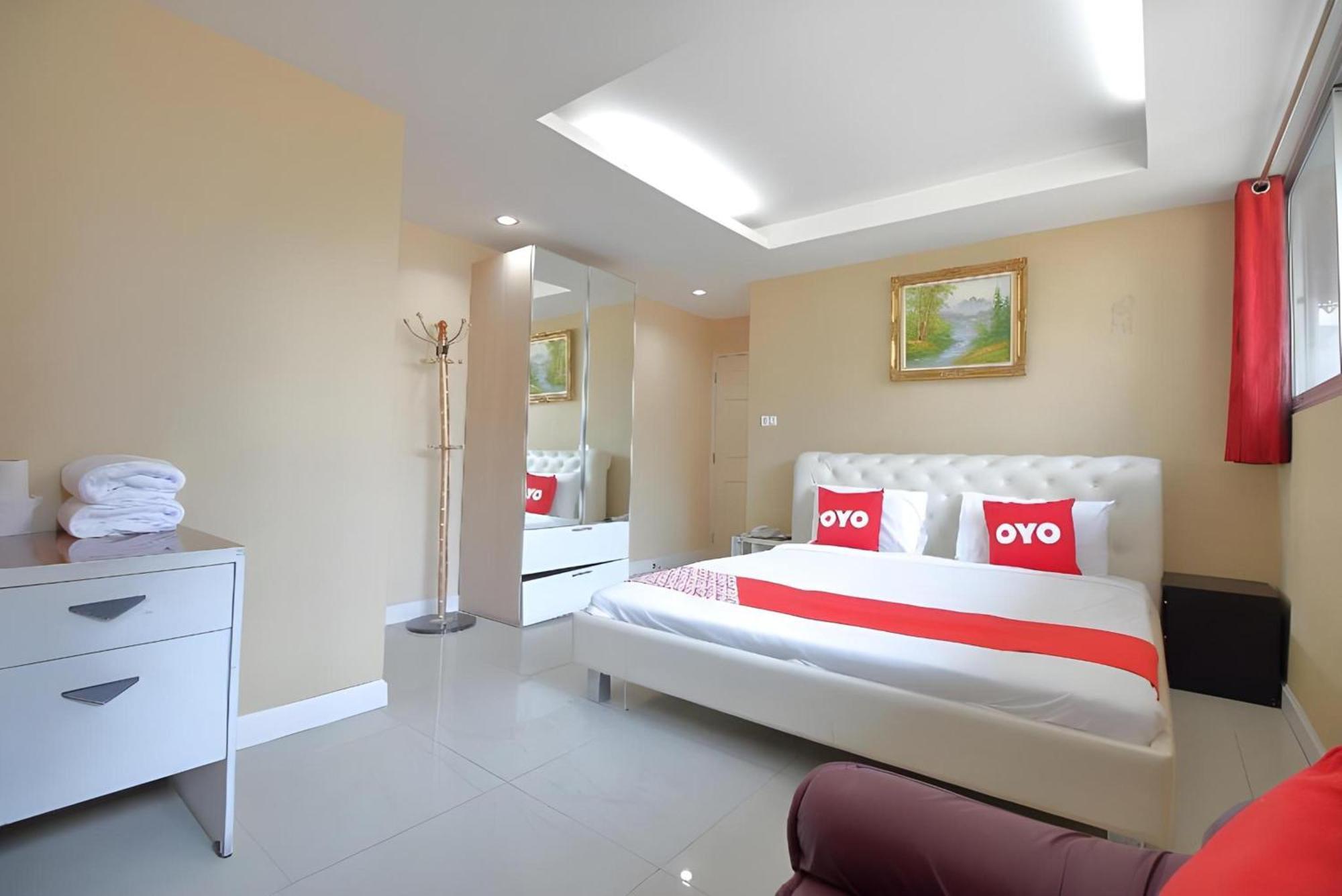 Diamond Residence Silom Бангкок Экстерьер фото