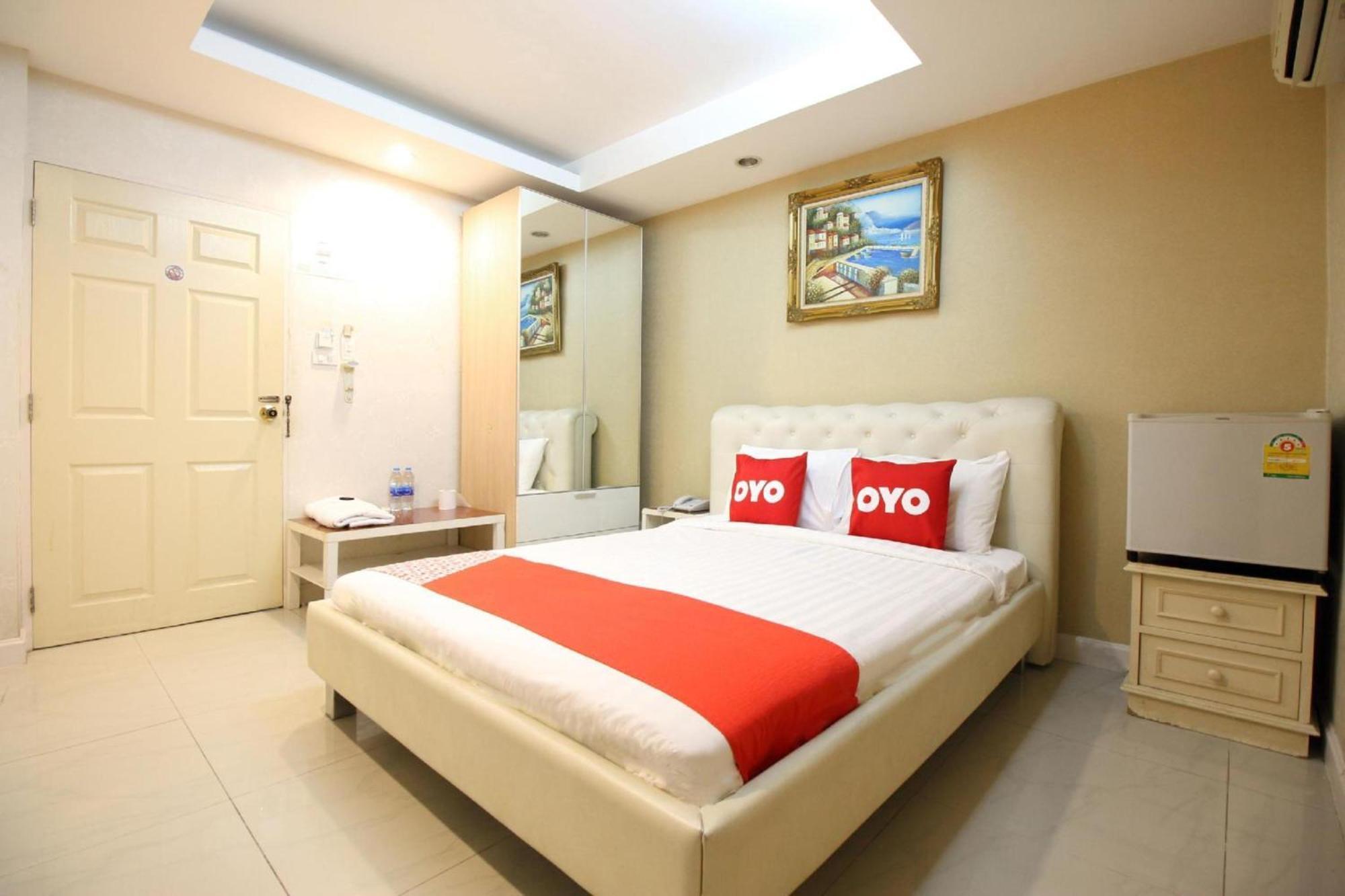Diamond Residence Silom Бангкок Экстерьер фото