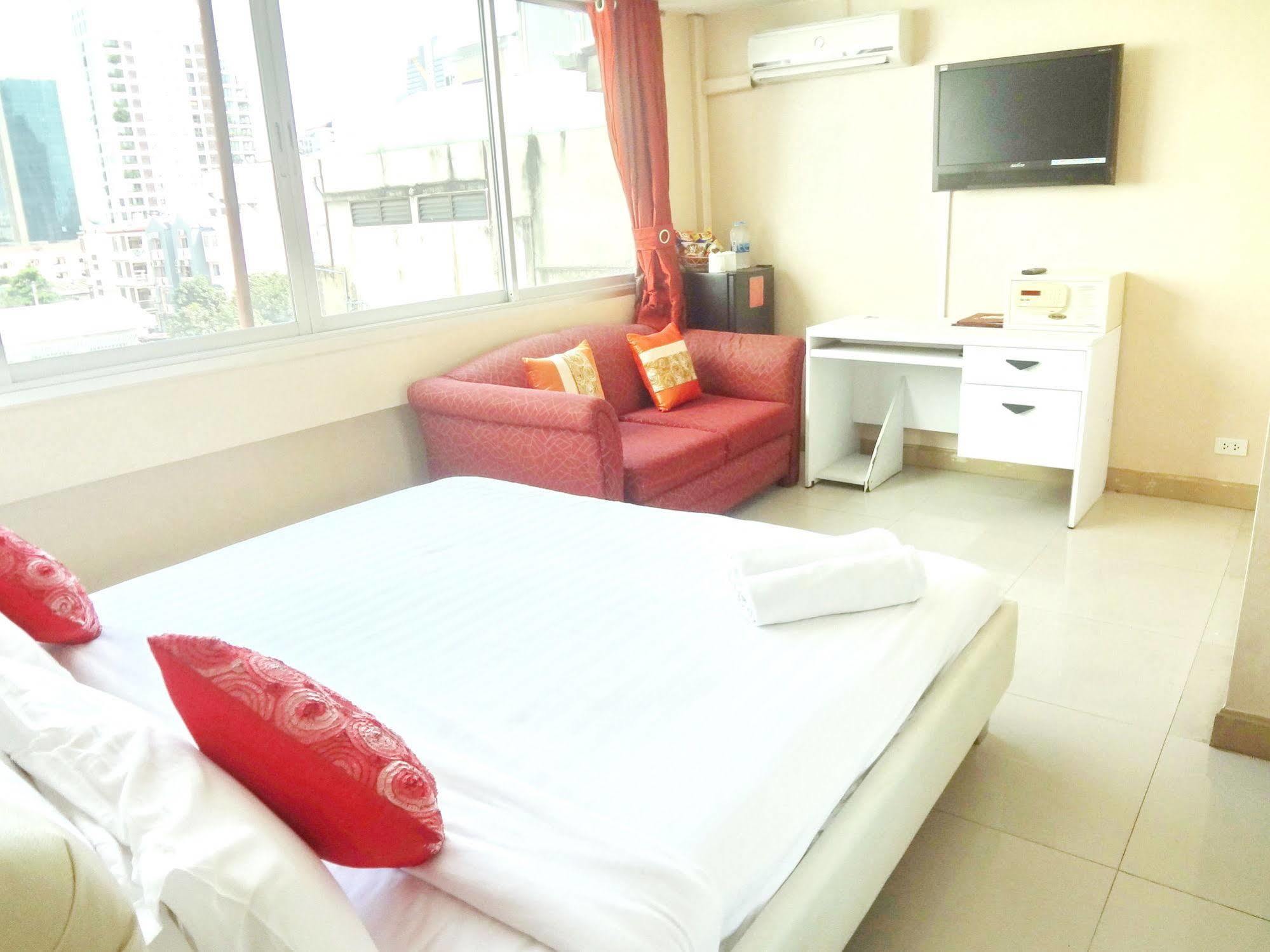 Diamond Residence Silom Бангкок Экстерьер фото