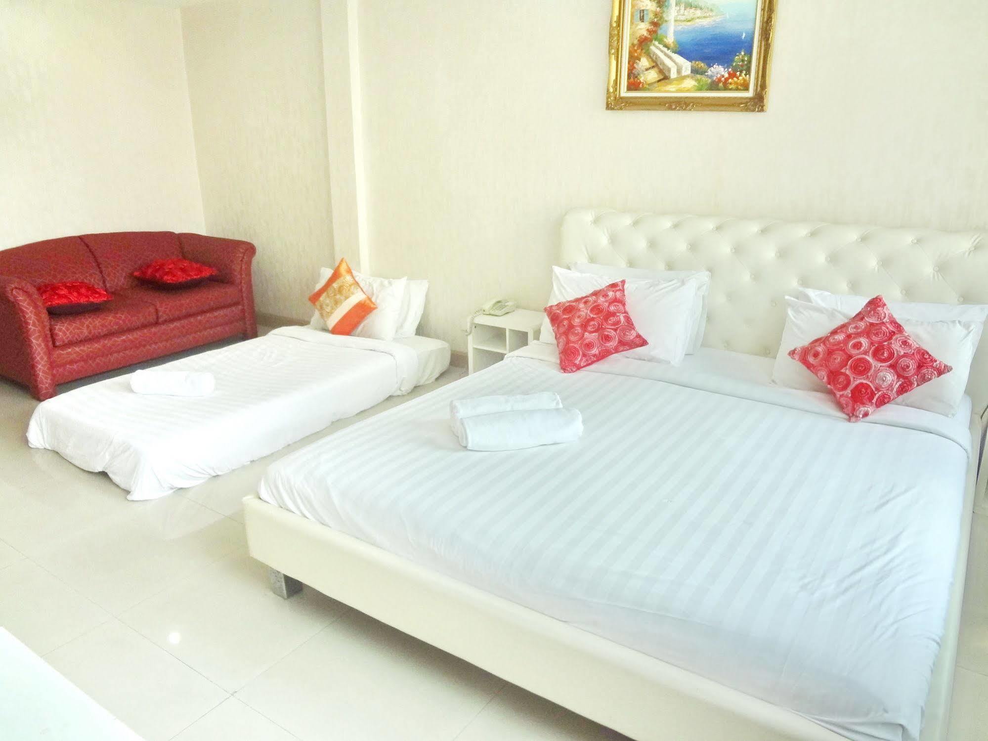 Diamond Residence Silom Бангкок Экстерьер фото